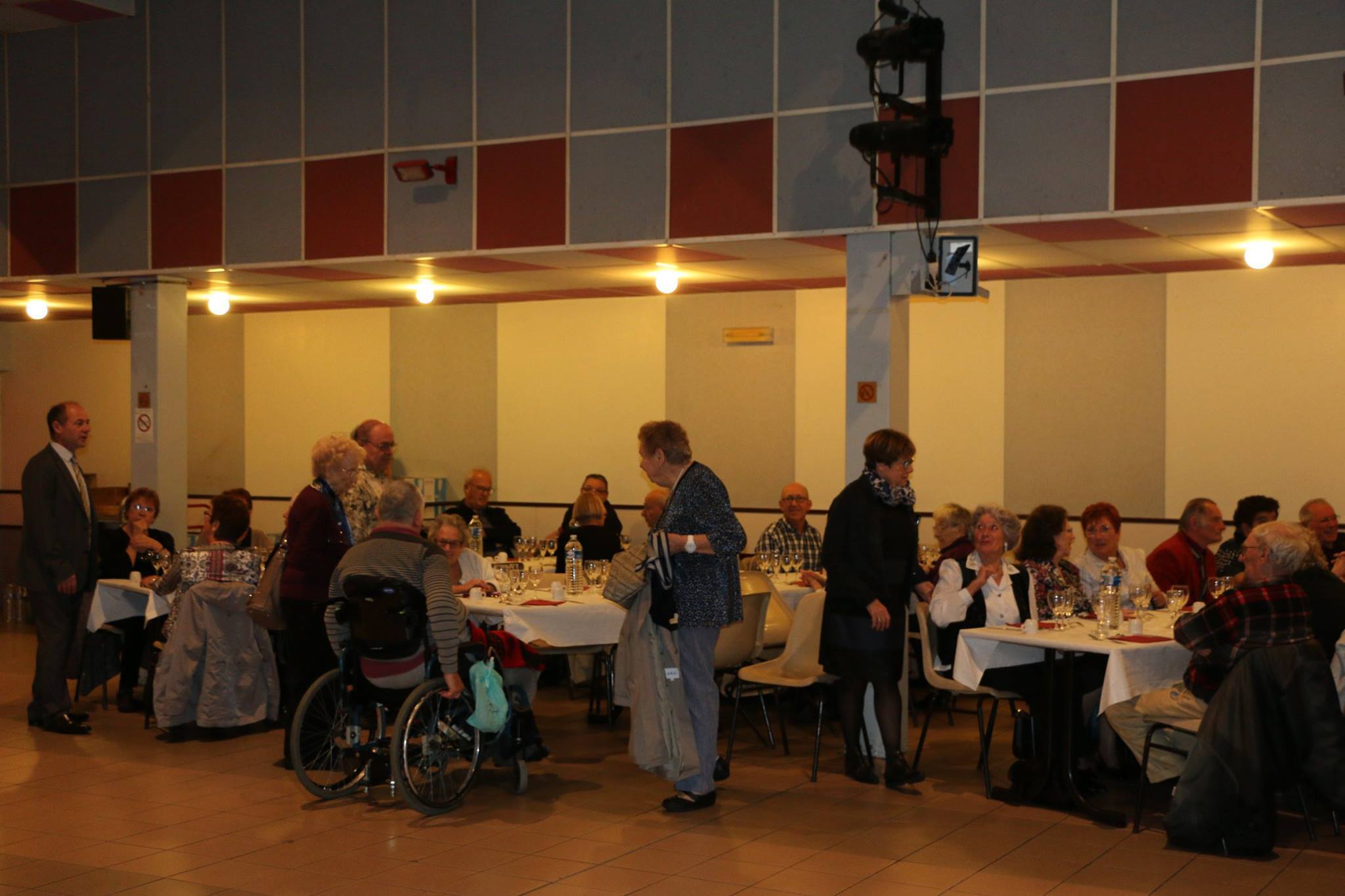 repas seniors villers semeuse