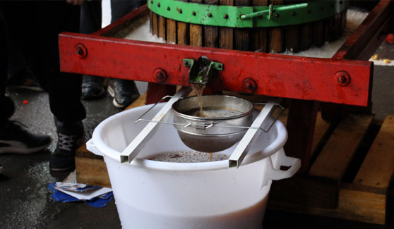 presser un jus de pommes